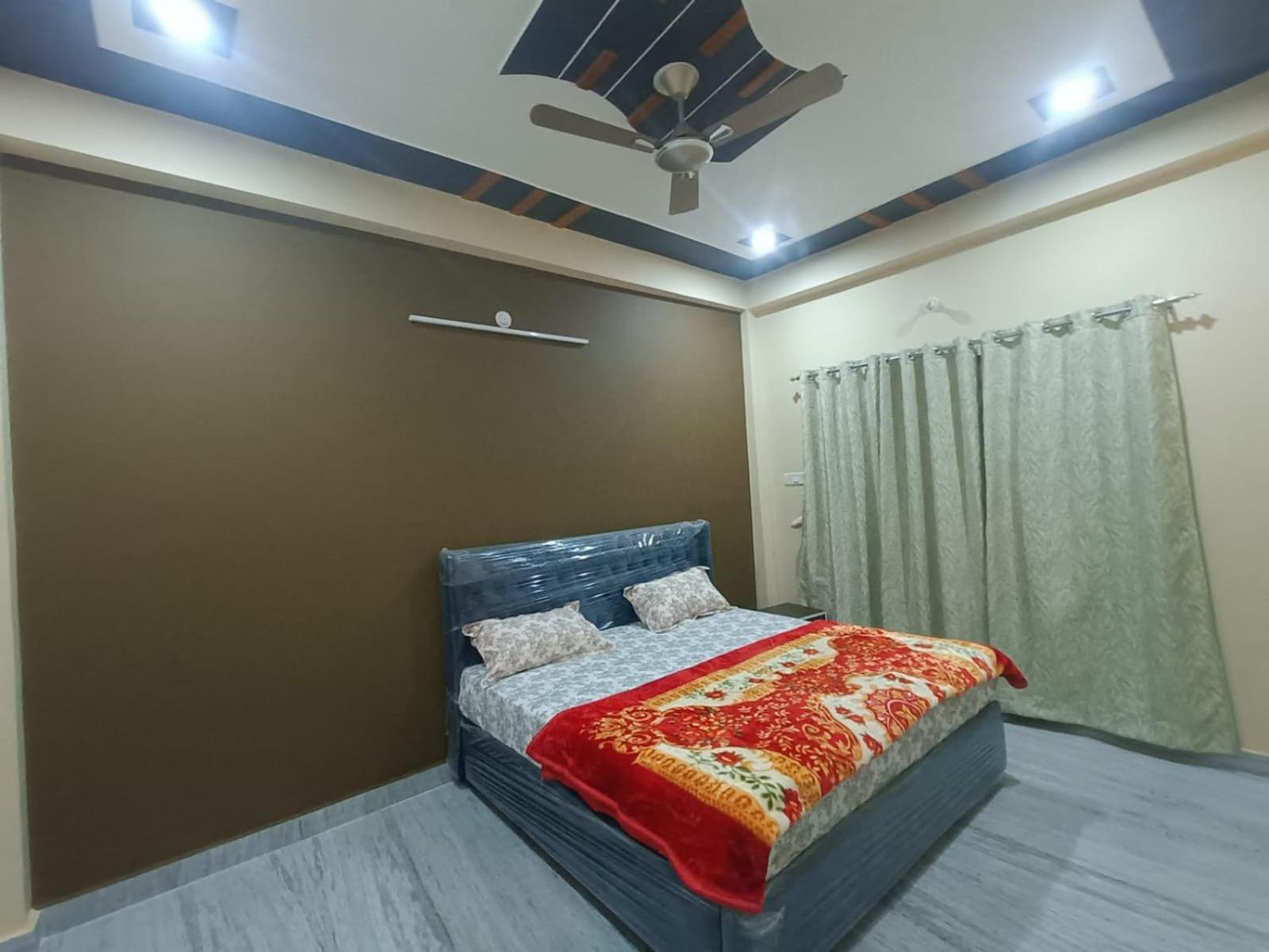 Hotel Sarvodaya Residency Ayodhya Esterno foto